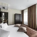 Amberton Cathedral Square Hotel