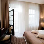 Amberton Cathedral Square Otel 4*