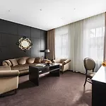 Hotel Amberton Cathedral Square