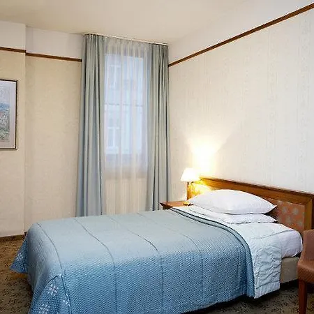 Amberton Cathedral Square Hotel