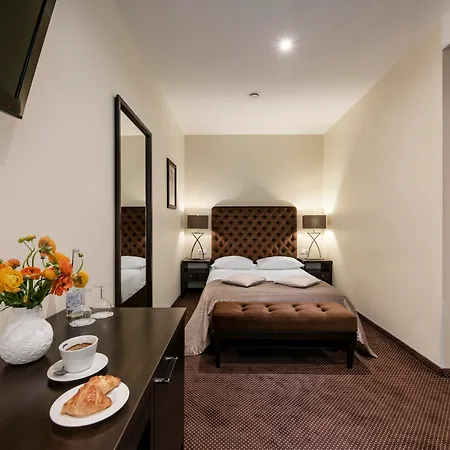 Amberton Cathedral Square Hotel 4*