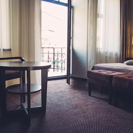 Amberton Cathedral Square Hotel 4*