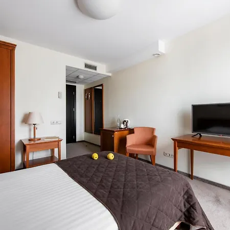 Amberton Cathedral Square Hotel 4*