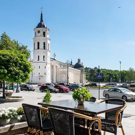 Amberton Cathedral Square Viešbutis 4*