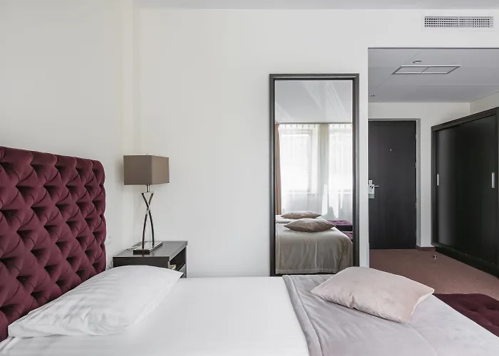 Hotell Amberton Cathedral Square 4*