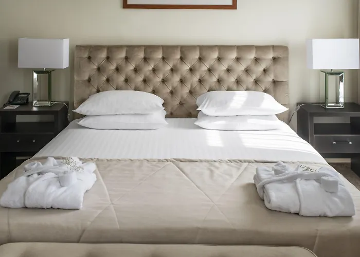 Amberton Cathedral Square Hotell 4*