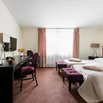 Hotel Amberton Cathedral Square 4*