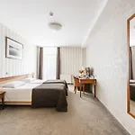 Amberton Cathedral Square