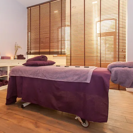 Amberton Cathedral Square