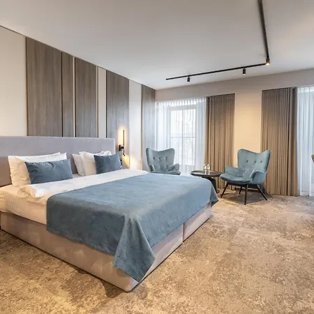 Amberton Cathedral Square Wilno