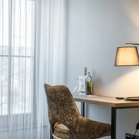 Amberton Cathedral Square Wilno