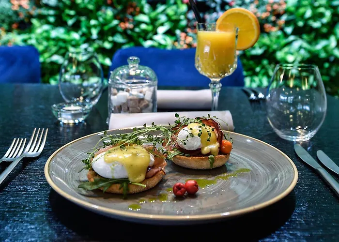 Amberton Cathedral Square Wilno