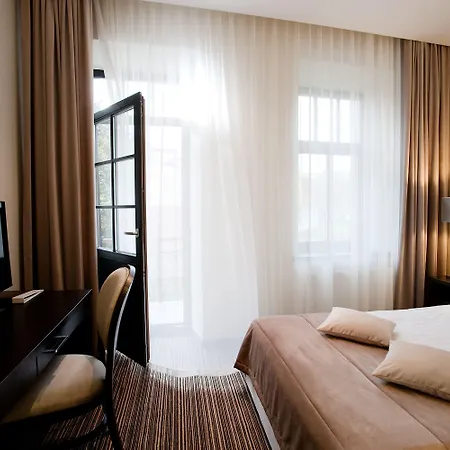 Amberton Cathedral Square Hotel 4*