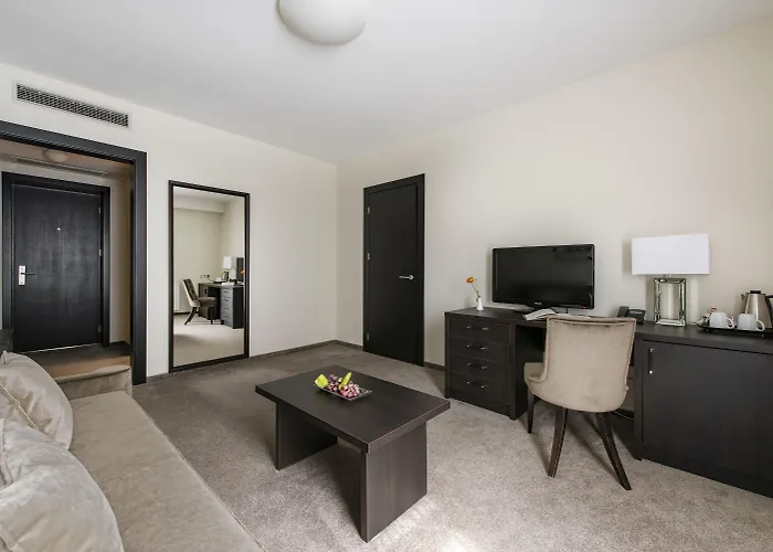 Amberton Cathedral Square